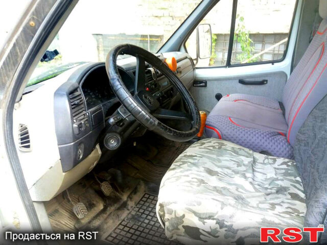 Белый ГАЗ Газель, объемом двигателя 2.3 л и пробегом 450 тыс. км за 1500 $, фото 2 на Automoto.ua