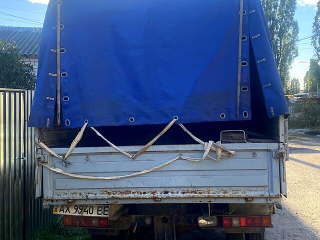 Белый ГАЗ Газель, объемом двигателя 2.3 л и пробегом 110 тыс. км за 2200 $, фото 5 на Automoto.ua