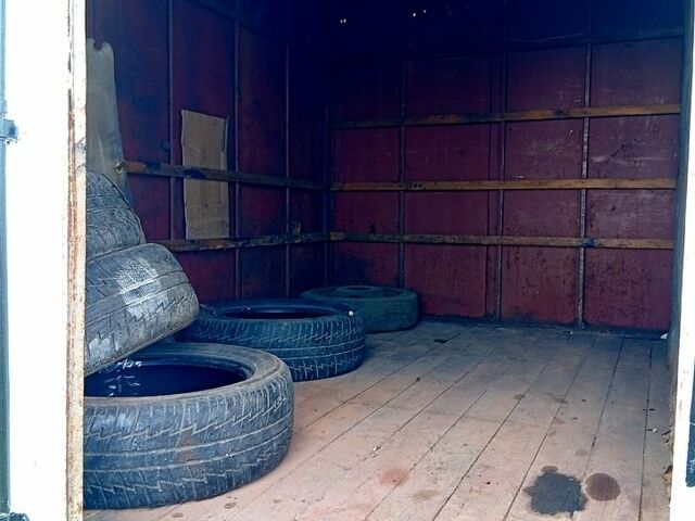 Белый ГАЗ Газель, объемом двигателя 2.3 л и пробегом 350 тыс. км за 2500 $, фото 9 на Automoto.ua