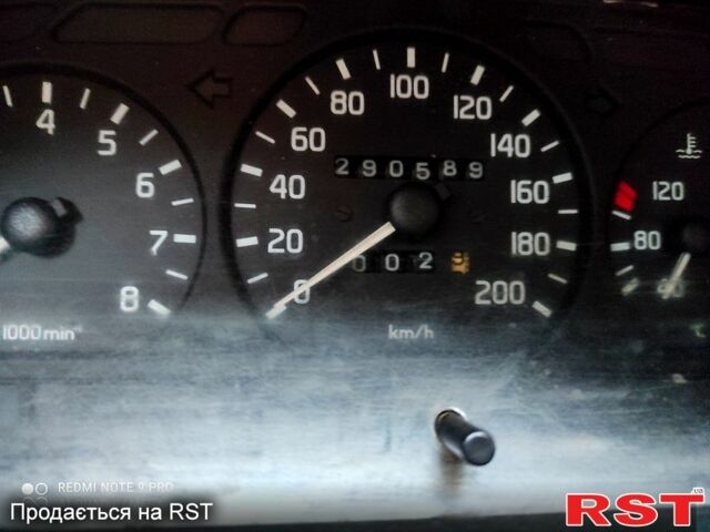 Белый ГАЗ Газель, объемом двигателя 2.3 л и пробегом 290 тыс. км за 2100 $, фото 2 на Automoto.ua