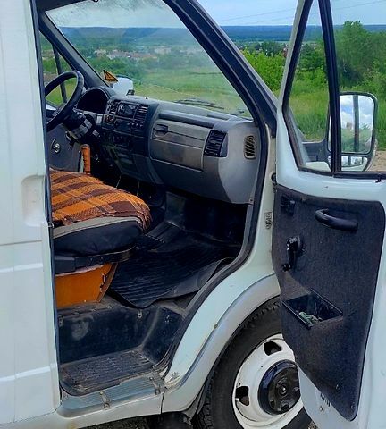 Білий ГАЗ Газель, об'ємом двигуна 3 л та пробігом 0 тис. км за 2000 $, фото 9 на Automoto.ua