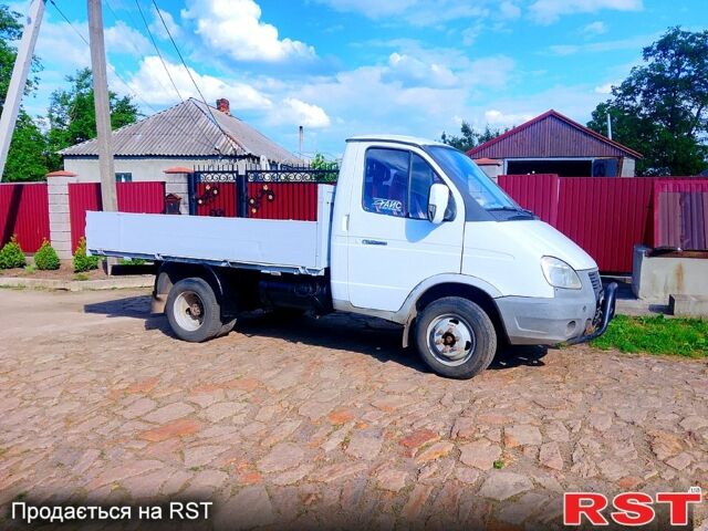 Белый ГАЗ Газель, объемом двигателя 2.5 л и пробегом 300 тыс. км за 2200 $, фото 5 на Automoto.ua