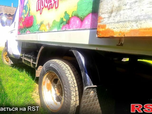 Белый ГАЗ Газель, объемом двигателя 2.5 л и пробегом 200 тыс. км за 3800 $, фото 3 на Automoto.ua