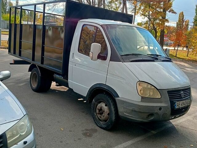 Белый ГАЗ Газель, объемом двигателя 2.5 л и пробегом 200 тыс. км за 3700 $, фото 2 на Automoto.ua
