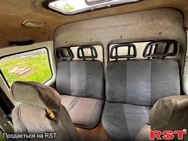 Белый ГАЗ Газель, объемом двигателя 2.6 л и пробегом 500 тыс. км за 1700 $, фото 2 на Automoto.ua
