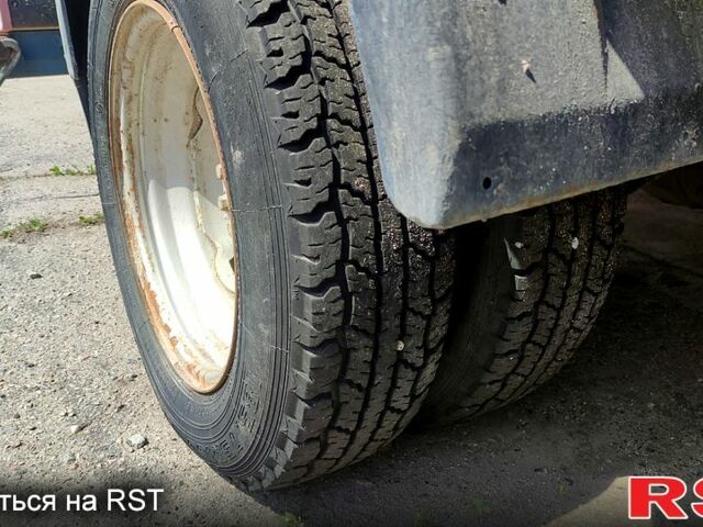 Белый ГАЗ Газель, объемом двигателя 2.5 л и пробегом 170 тыс. км за 4000 $, фото 6 на Automoto.ua