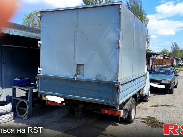 Белый ГАЗ Газель, объемом двигателя 2.5 л и пробегом 170 тыс. км за 4000 $, фото 1 на Automoto.ua