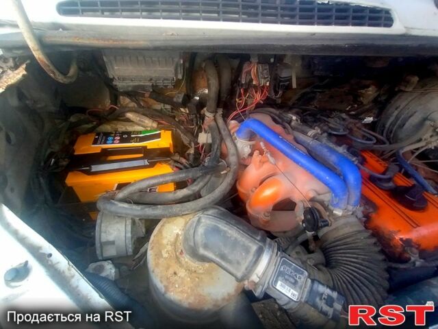 Белый ГАЗ Газель, объемом двигателя 2.5 л и пробегом 201 тыс. км за 2300 $, фото 5 на Automoto.ua