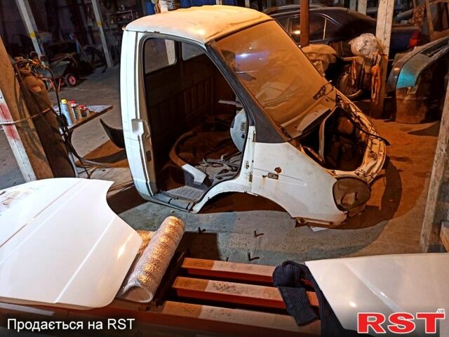 Белый ГАЗ Газель, объемом двигателя 2.5 л и пробегом 150 тыс. км за 4900 $, фото 10 на Automoto.ua