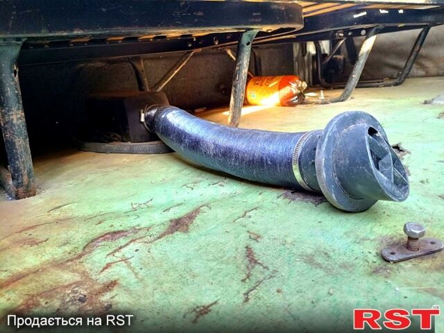 Белый ГАЗ Газель, объемом двигателя 2.5 л и пробегом 100 тыс. км за 3000 $, фото 5 на Automoto.ua