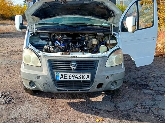 Белый ГАЗ Газель, объемом двигателя 2.5 л и пробегом 200 тыс. км за 3700 $, фото 5 на Automoto.ua