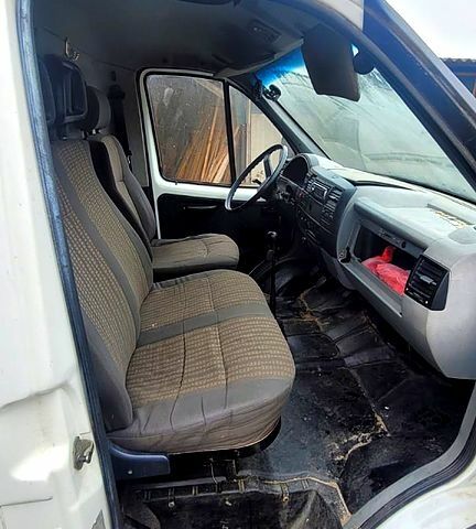 Белый ГАЗ Газель, объемом двигателя 2.8 л и пробегом 35 тыс. км за 3500 $, фото 2 на Automoto.ua