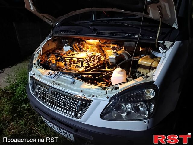 Белый ГАЗ Газель, объемом двигателя 2.5 л и пробегом 322 тыс. км за 2500 $, фото 3 на Automoto.ua