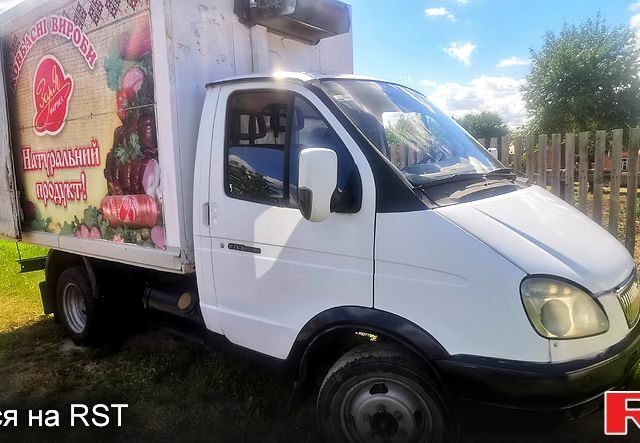 Белый ГАЗ Газель, объемом двигателя 2.5 л и пробегом 200 тыс. км за 3800 $, фото 1 на Automoto.ua