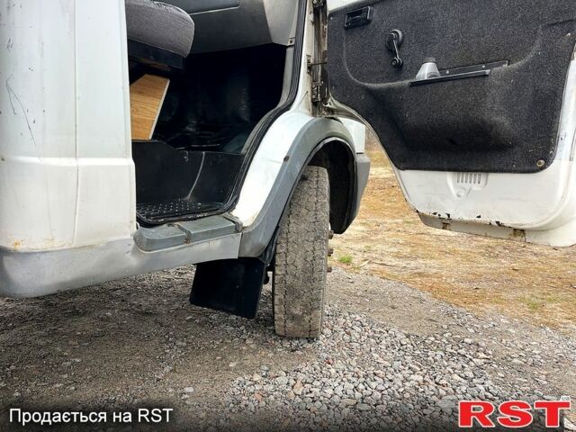 Белый ГАЗ Газель, объемом двигателя 2.3 л и пробегом 190 тыс. км за 3600 $, фото 7 на Automoto.ua