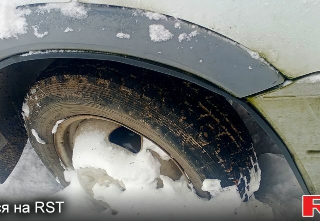 Белый ГАЗ Газель, объемом двигателя 2.5 л и пробегом 20000 тыс. км за 1800 $, фото 2 на Automoto.ua