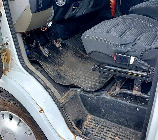 Белый ГАЗ Газель, объемом двигателя 2.5 л и пробегом 340 тыс. км за 5000 $, фото 2 на Automoto.ua