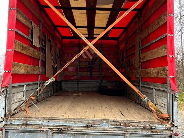 Белый ГАЗ Газель, объемом двигателя 2.3 л и пробегом 190 тыс. км за 3600 $, фото 6 на Automoto.ua