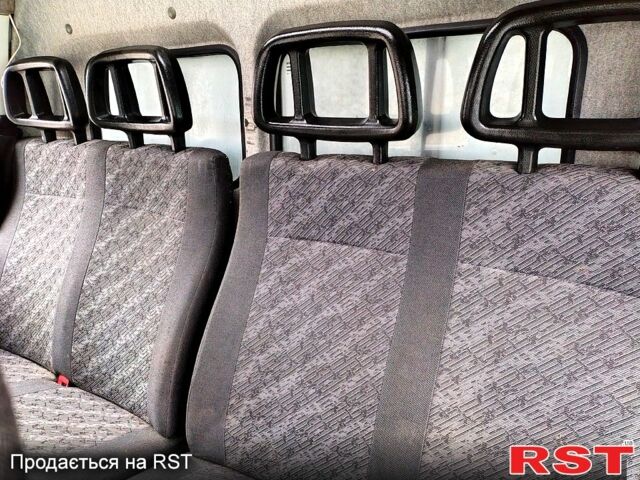 Белый ГАЗ Газель, объемом двигателя 2.9 л и пробегом 1300 тыс. км за 5000 $, фото 12 на Automoto.ua