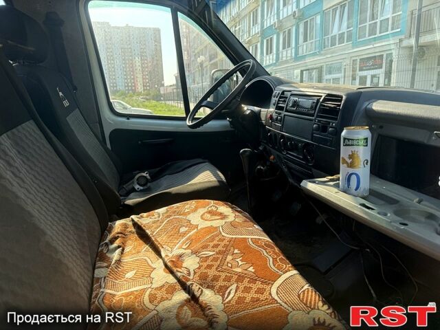 Белый ГАЗ Газель, объемом двигателя 2.9 л и пробегом 250 тыс. км за 4500 $, фото 5 на Automoto.ua