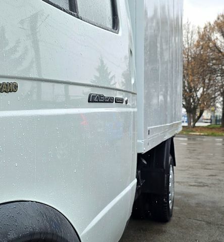 Белый ГАЗ Газель, объемом двигателя 2.9 л и пробегом 136 тыс. км за 6200 $, фото 1 на Automoto.ua