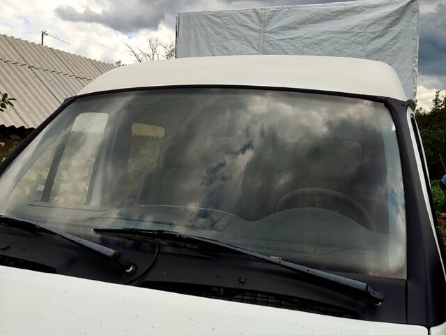 Белый ГАЗ Газель, объемом двигателя 3 л и пробегом 20000 тыс. км за 4000 $, фото 5 на Automoto.ua