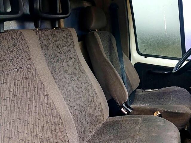 Білий ГАЗ Газель, об'ємом двигуна 2.5 л та пробігом 250 тис. км за 1600 $, фото 9 на Automoto.ua