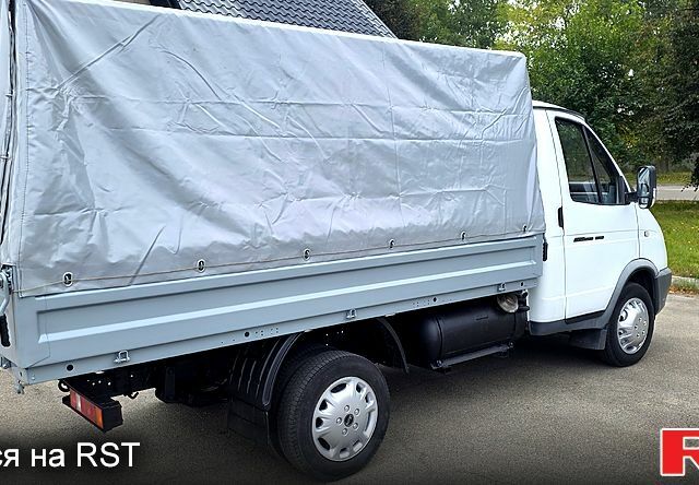 Белый ГАЗ Газель, объемом двигателя 2.7 л и пробегом 120 тыс. км за 7400 $, фото 4 на Automoto.ua