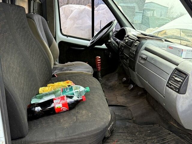 Белый ГАЗ Газель, объемом двигателя 3 л и пробегом 200 тыс. км за 6000 $, фото 7 на Automoto.ua