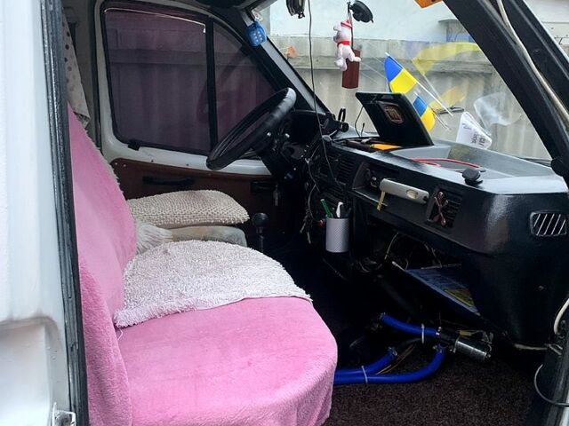 Белый ГАЗ Газель, объемом двигателя 2.9 л и пробегом 77 тыс. км за 3000 $, фото 5 на Automoto.ua