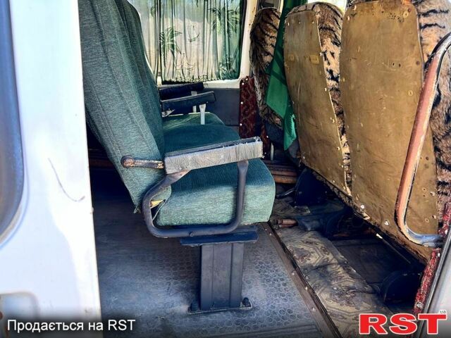 Білий ГАЗ Газель, об'ємом двигуна 2.5 л та пробігом 50 тис. км за 1350 $, фото 9 на Automoto.ua