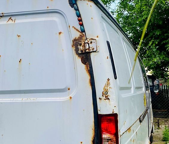 Белый ГАЗ Газель, объемом двигателя 2.4 л и пробегом 648 тыс. км за 2500 $, фото 6 на Automoto.ua