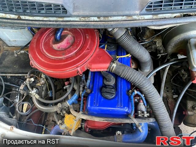 Белый ГАЗ Газель, объемом двигателя 2.4 л и пробегом 648 тыс. км за 2500 $, фото 5 на Automoto.ua