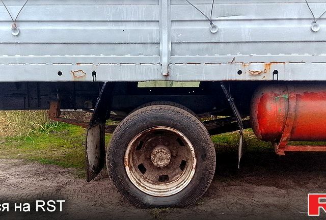 Бежевый ГАЗ Газель, объемом двигателя 2.4 л и пробегом 200 тыс. км за 1550 $, фото 4 на Automoto.ua