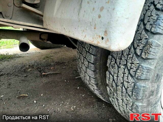 Бежевий ГАЗ Газель, об'ємом двигуна 2.4 л та пробігом 155 тис. км за 2500 $, фото 6 на Automoto.ua