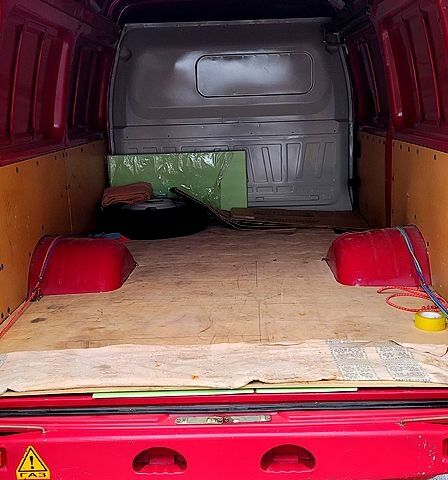 Червоний ГАЗ Газель, об'ємом двигуна 2.5 л та пробігом 26 тис. км за 4000 $, фото 2 на Automoto.ua