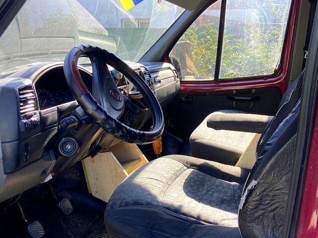 Красный ГАЗ Газель, объемом двигателя 2.9 л и пробегом 161 тыс. км за 2300 $, фото 4 на Automoto.ua