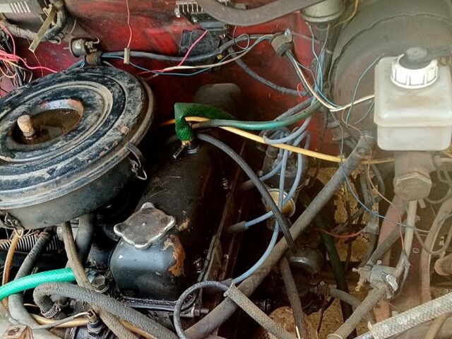 Червоний ГАЗ Газель, об'ємом двигуна 2.4 л та пробігом 868 тис. км за 1750 $, фото 5 на Automoto.ua