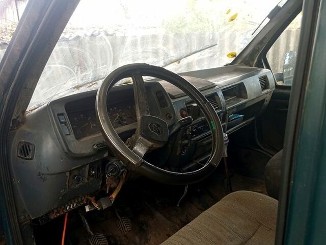 ГАЗ Газель, объемом двигателя 2.4 л и пробегом 350 тыс. км за 1100 $, фото 6 на Automoto.ua