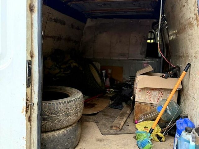 ГАЗ Газель, объемом двигателя 3 л и пробегом 150 тыс. км за 1100 $, фото 3 на Automoto.ua