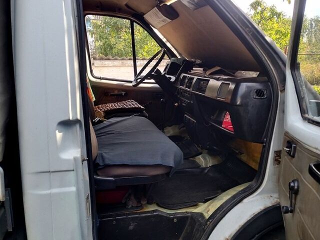 ГАЗ Газель, объемом двигателя 2.4 л и пробегом 200 тыс. км за 2500 $, фото 5 на Automoto.ua