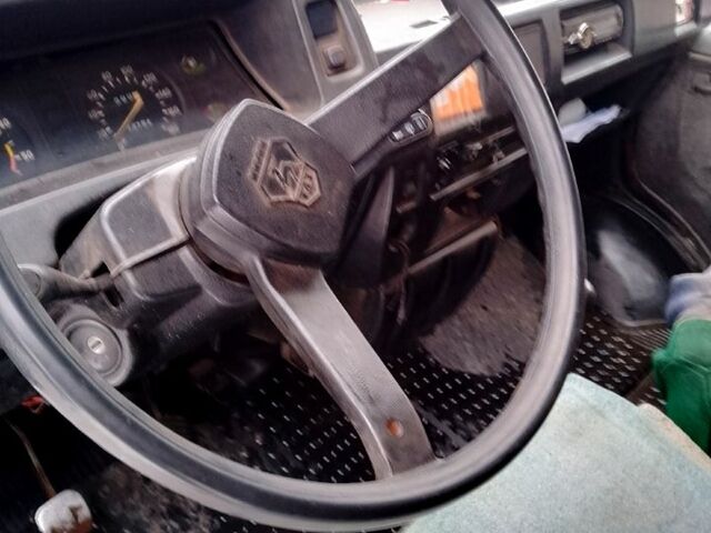 ГАЗ Газель, объемом двигателя 2.4 л и пробегом 300 тыс. км за 1200 $, фото 1 на Automoto.ua