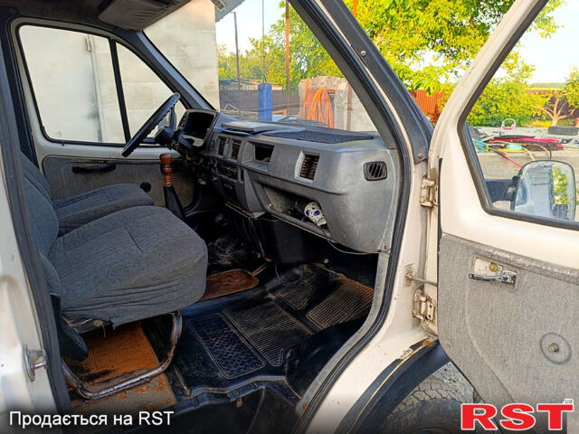 ГАЗ Газель, объемом двигателя 2.3 л и пробегом 235 тыс. км за 2000 $, фото 4 на Automoto.ua