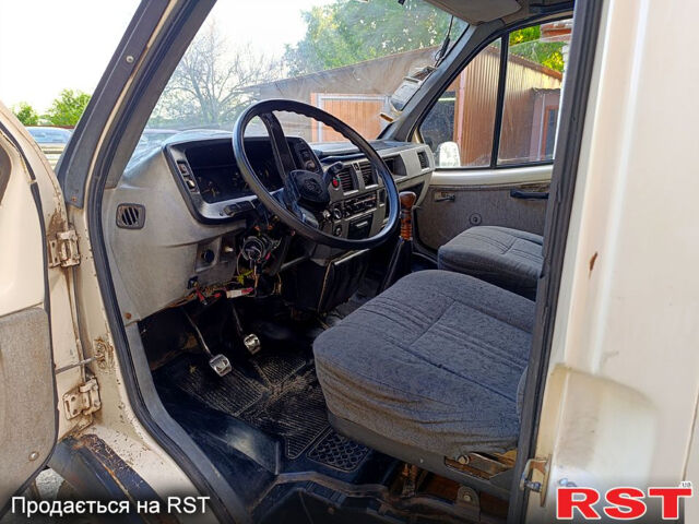 ГАЗ Газель, объемом двигателя 2.3 л и пробегом 235 тыс. км за 2000 $, фото 6 на Automoto.ua