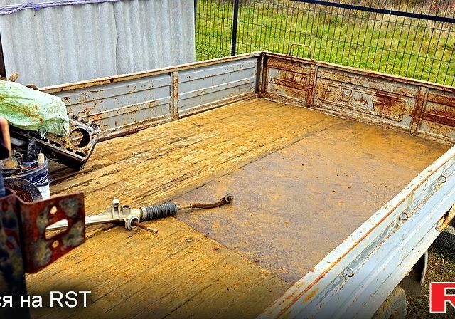 ГАЗ Газель 2001 у Івано-Франківську на Automoto.ua ГАЗ Газель, об'ємом двигуна 2.4 л та пробігом 150 тис. км за 800 $, фото 4 на Automoto.ua