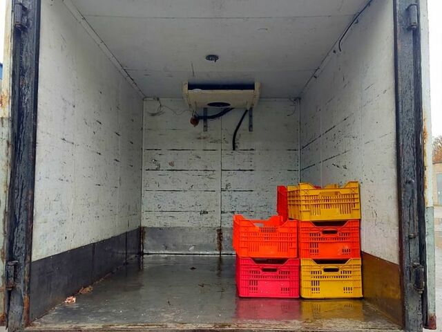 ГАЗ Газель, об'ємом двигуна 2.3 л та пробігом 150 тис. км за 2300 $, фото 7 на Automoto.ua