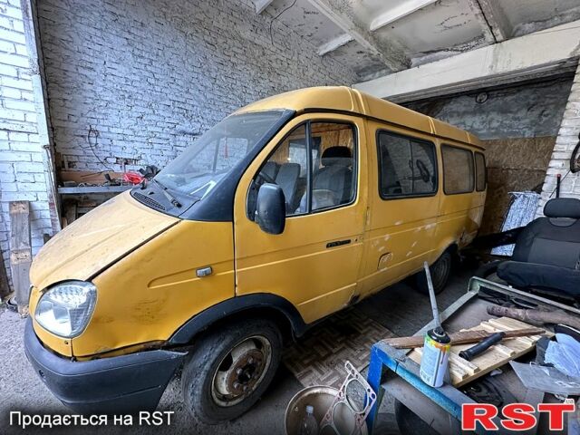 Желтый ГАЗ Газель, объемом двигателя 2.5 л и пробегом 205 тыс. км за 2200 $, фото 2 на Automoto.ua