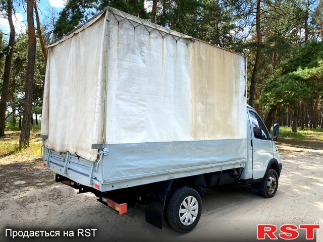 Серый ГАЗ Газель, объемом двигателя 2.4 л и пробегом 245 тыс. км за 1800 $, фото 5 на Automoto.ua