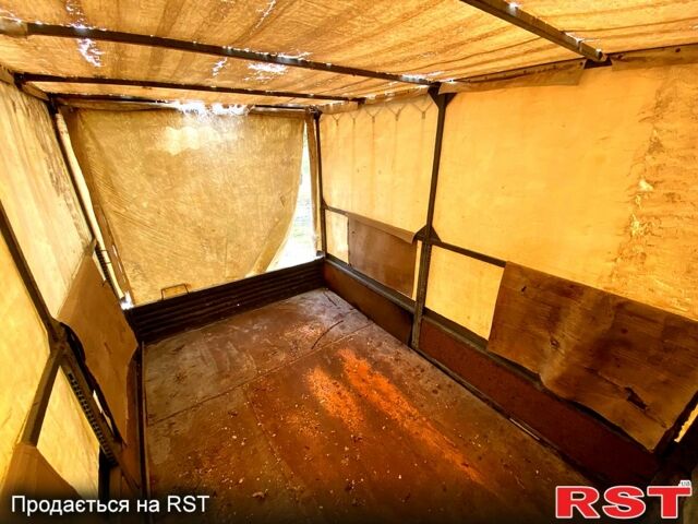 Серый ГАЗ Газель, объемом двигателя 2.4 л и пробегом 245 тыс. км за 1800 $, фото 8 на Automoto.ua