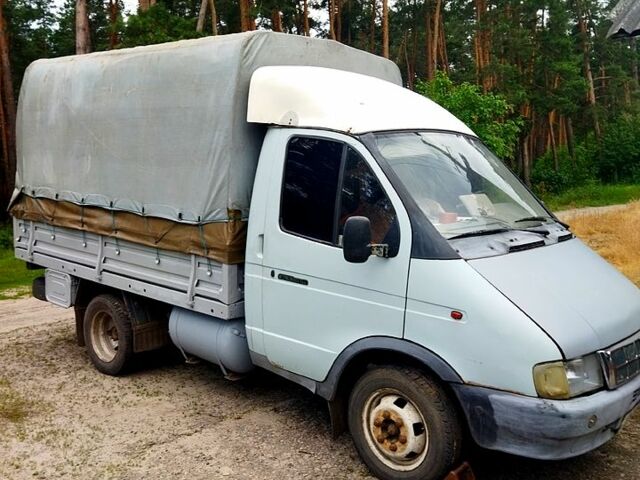 Серый ГАЗ Газель, объемом двигателя 2.5 л и пробегом 205 тыс. км за 2500 $, фото 2 на Automoto.ua